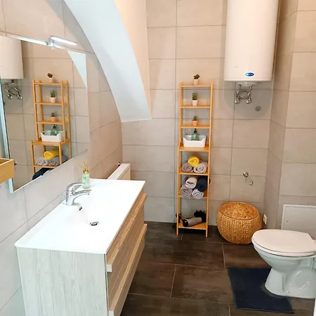 Ξενοδοχείο με διαμερίσματα - Zemlinski Payerbach