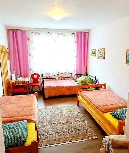- Zemlinski Apart Otel 3*